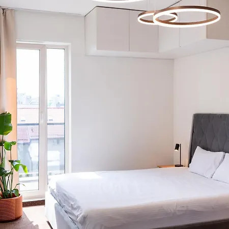 Thome Vlaicu170 Jacuzzi Apartment *