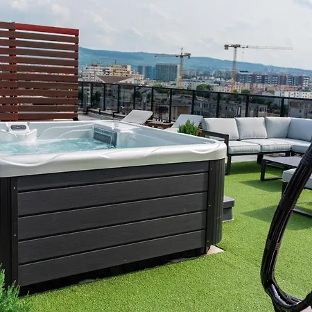 Thome Vlaicu170 Jacuzzi Lejlighed *