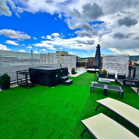 Thome Vlaicu170 Jacuzzi Apartamento *