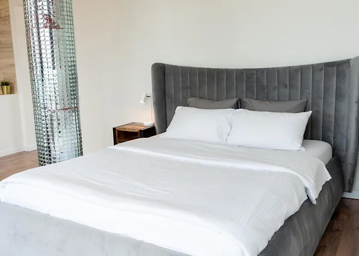 Thome Vlaicu170 Jacuzzi Apartamento *