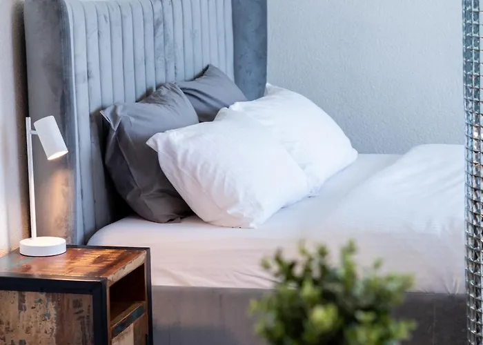 Thome Vlaicu170 Jacuzzi Apartamento