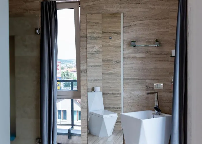 Thome Vlaicu170 Jacuzzi Apartamento *